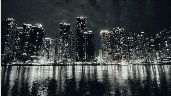 365天:今时之欲观看 - 城市之光：霓虹背后的人间烟火